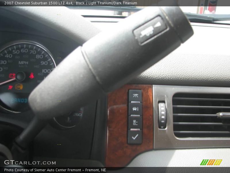 Black / Light Titanium/Dark Titanium 2007 Chevrolet Suburban 1500 LTZ 4x4