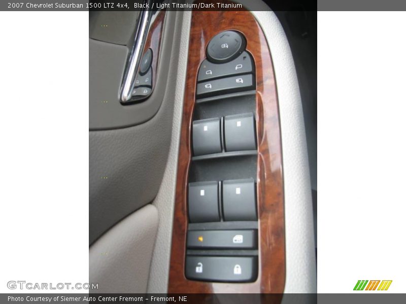 Black / Light Titanium/Dark Titanium 2007 Chevrolet Suburban 1500 LTZ 4x4