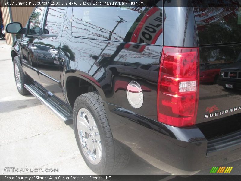 Black / Light Titanium/Dark Titanium 2007 Chevrolet Suburban 1500 LTZ 4x4