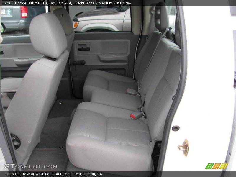 Bright White / Medium Slate Gray 2005 Dodge Dakota ST Quad Cab 4x4