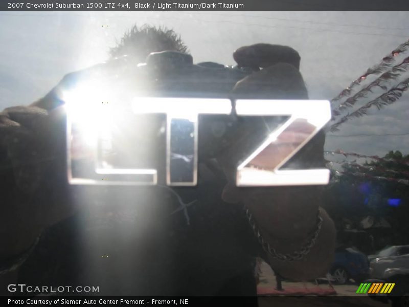 Black / Light Titanium/Dark Titanium 2007 Chevrolet Suburban 1500 LTZ 4x4