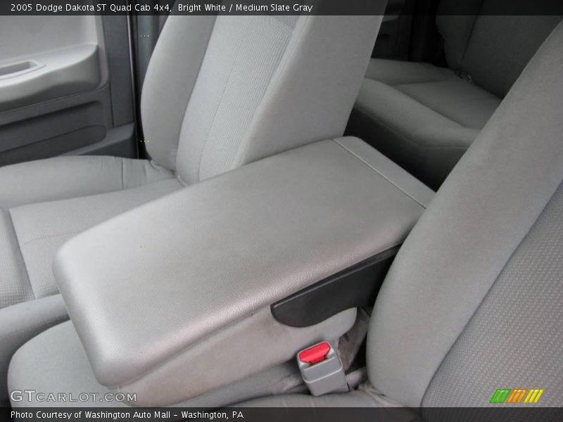 Bright White / Medium Slate Gray 2005 Dodge Dakota ST Quad Cab 4x4
