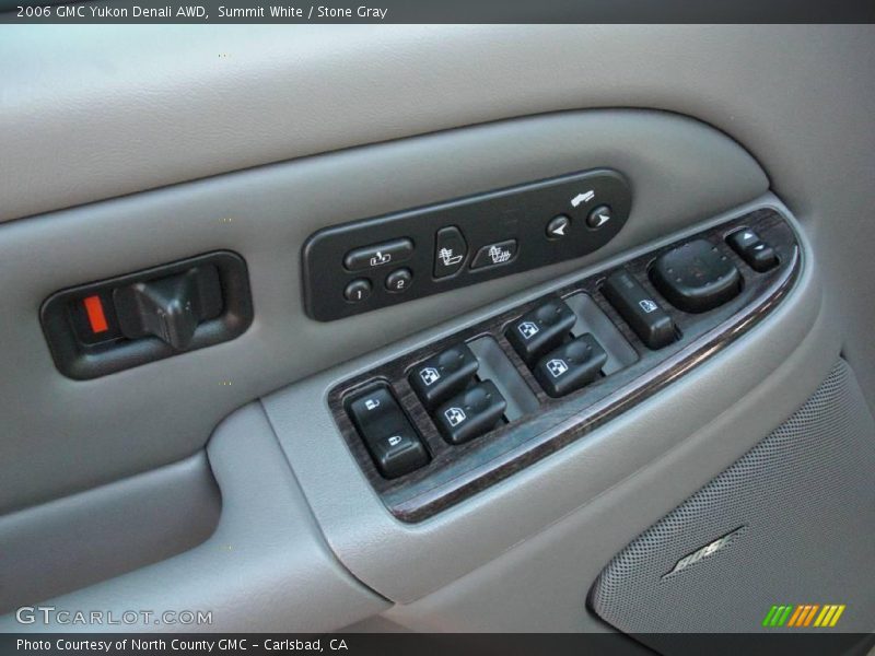 Summit White / Stone Gray 2006 GMC Yukon Denali AWD