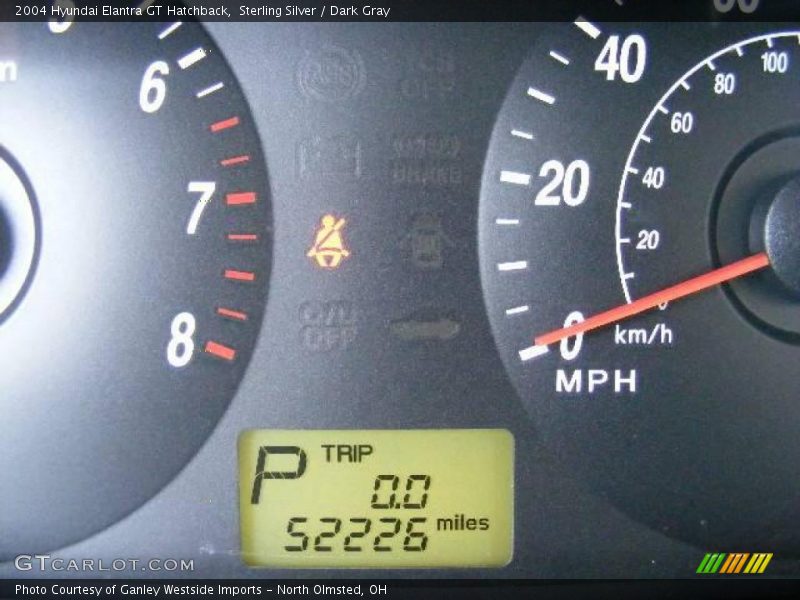 Sterling Silver / Dark Gray 2004 Hyundai Elantra GT Hatchback