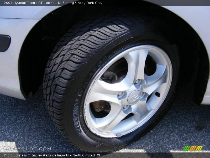Sterling Silver / Dark Gray 2004 Hyundai Elantra GT Hatchback
