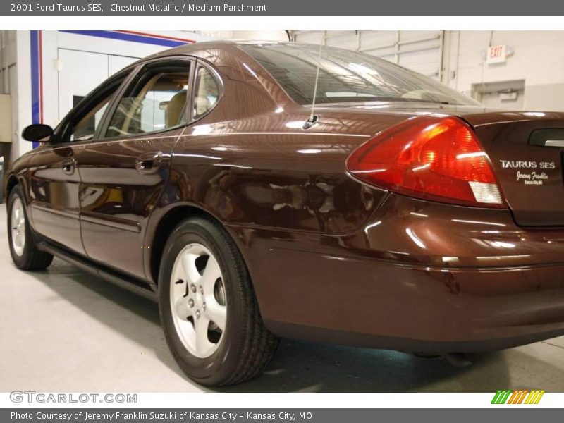 Chestnut Metallic / Medium Parchment 2001 Ford Taurus SES