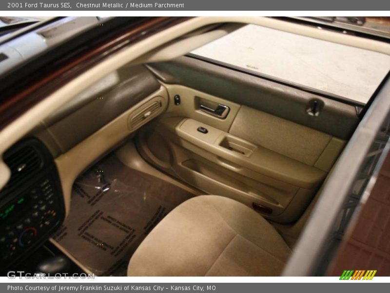 Chestnut Metallic / Medium Parchment 2001 Ford Taurus SES