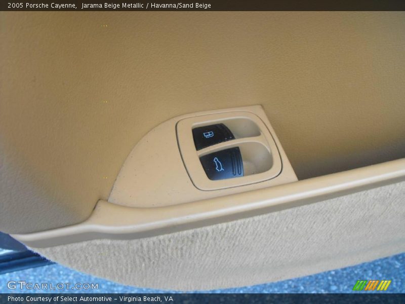 Jarama Beige Metallic / Havanna/Sand Beige 2005 Porsche Cayenne