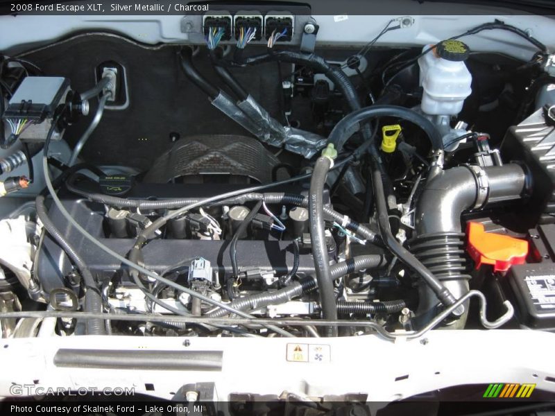 Silver Metallic / Charcoal 2008 Ford Escape XLT