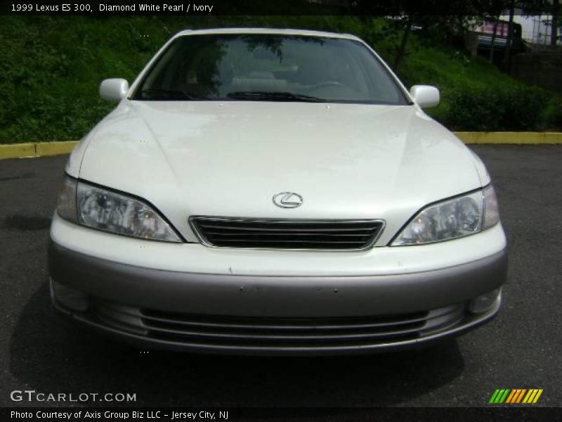 Diamond White Pearl / Ivory 1999 Lexus ES 300