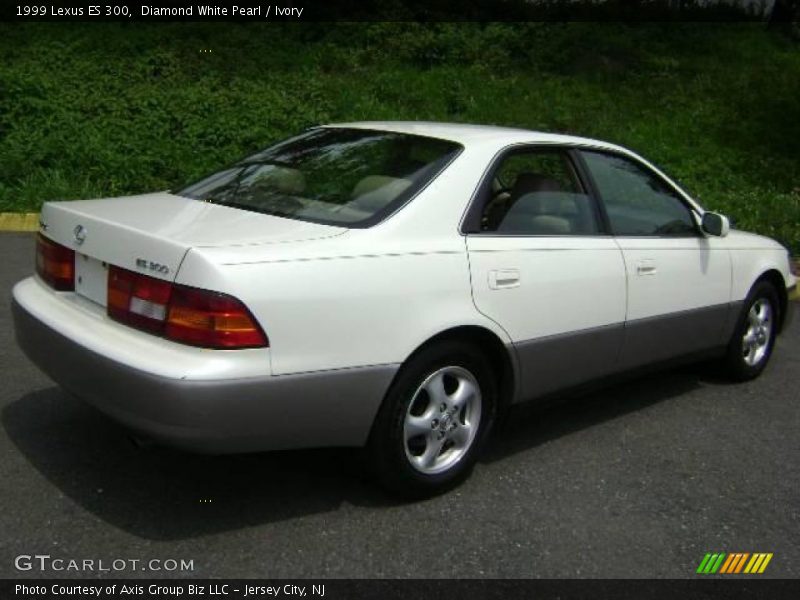 Diamond White Pearl / Ivory 1999 Lexus ES 300