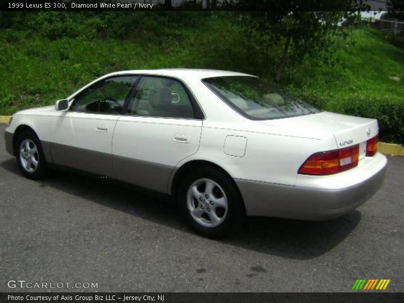 Diamond White Pearl / Ivory 1999 Lexus ES 300