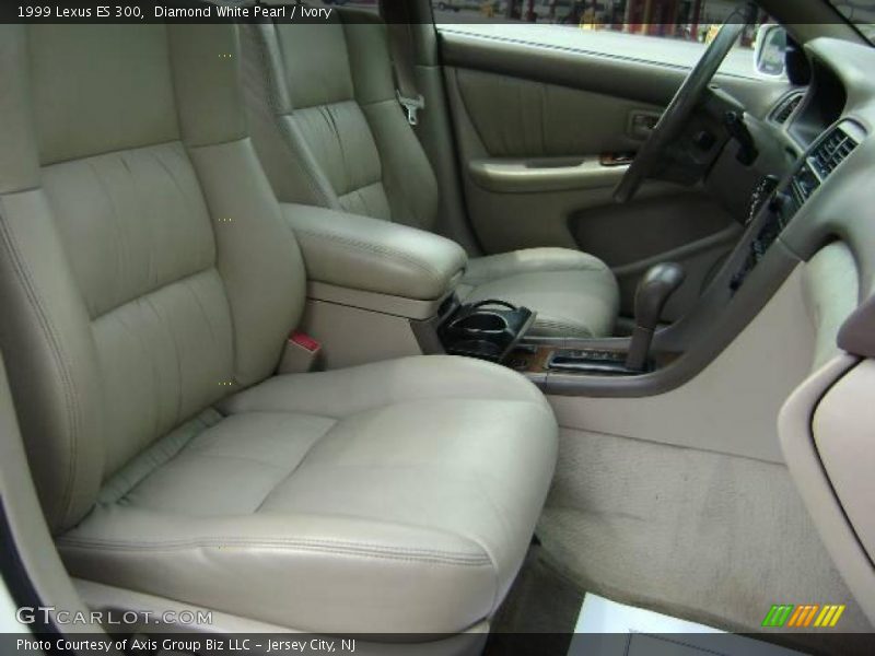 Diamond White Pearl / Ivory 1999 Lexus ES 300