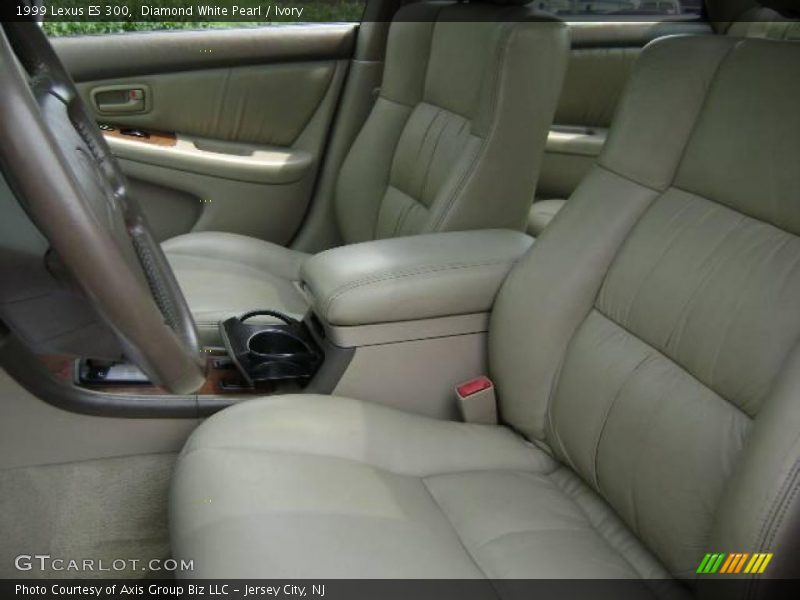 Diamond White Pearl / Ivory 1999 Lexus ES 300