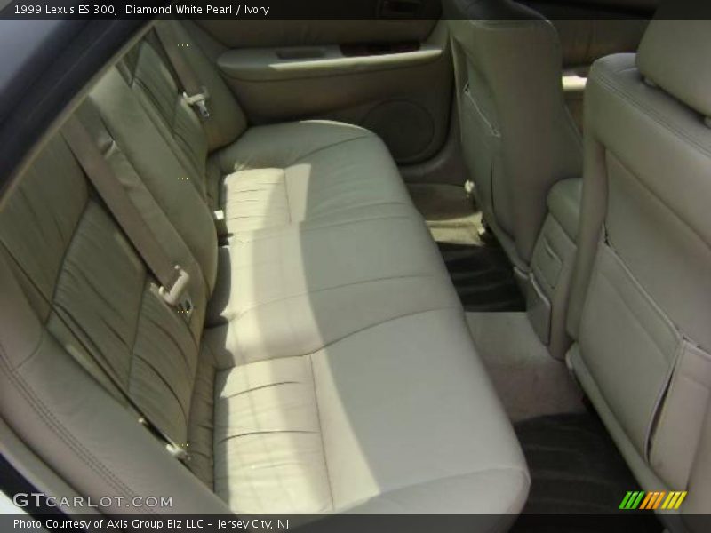 Diamond White Pearl / Ivory 1999 Lexus ES 300
