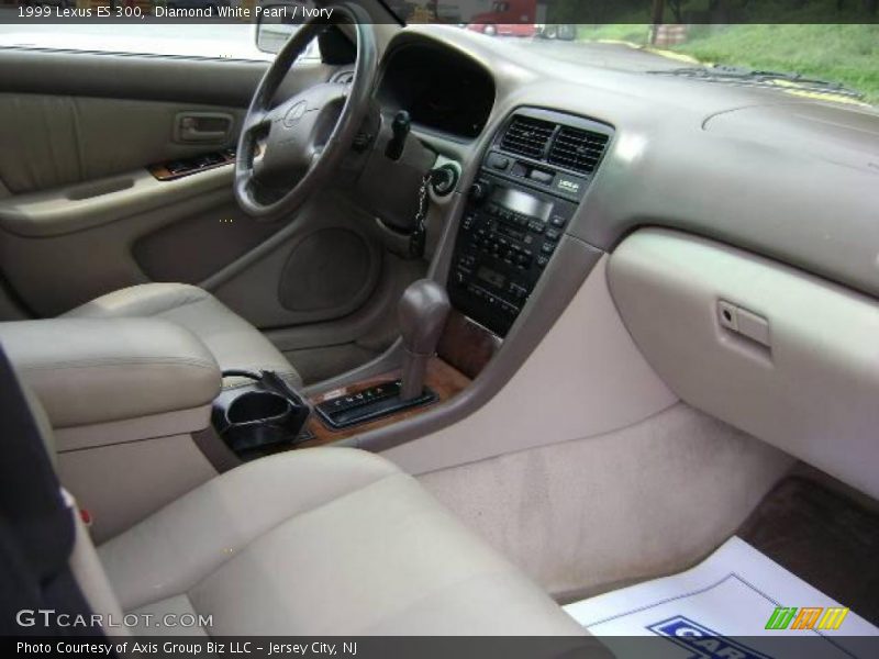 Diamond White Pearl / Ivory 1999 Lexus ES 300