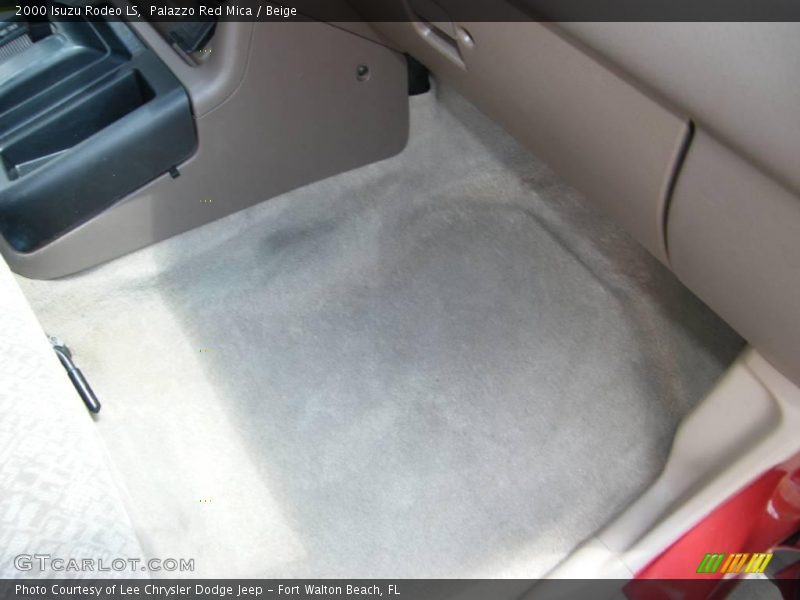Palazzo Red Mica / Beige 2000 Isuzu Rodeo LS