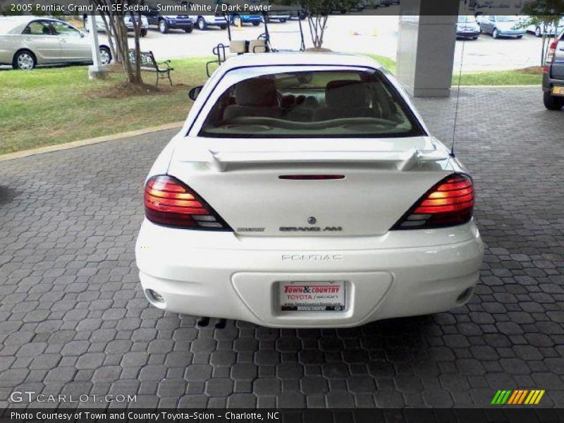 Summit White / Dark Pewter 2005 Pontiac Grand Am SE Sedan