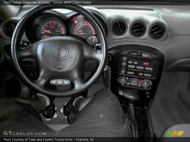 Summit White / Dark Pewter 2005 Pontiac Grand Am SE Sedan