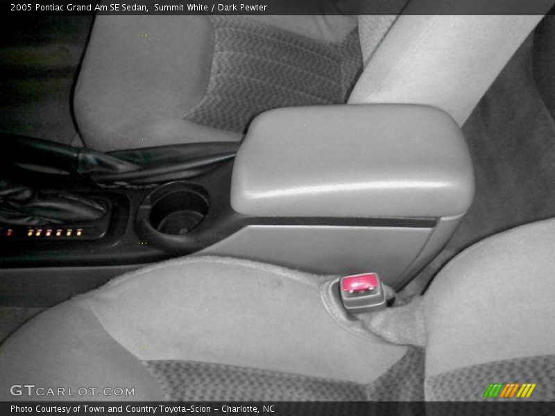 Summit White / Dark Pewter 2005 Pontiac Grand Am SE Sedan