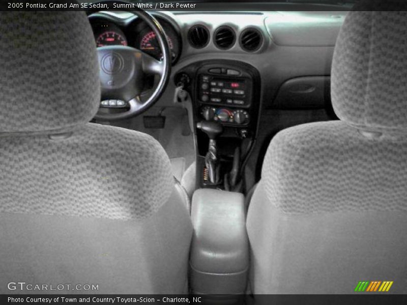 Summit White / Dark Pewter 2005 Pontiac Grand Am SE Sedan