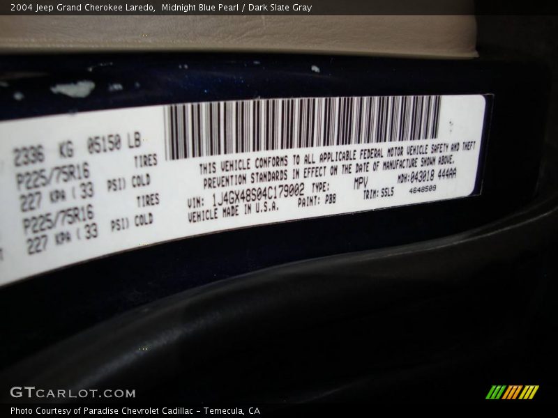 Midnight Blue Pearl / Dark Slate Gray 2004 Jeep Grand Cherokee Laredo