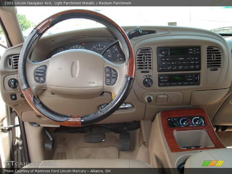 Light Parchment Metallic / Medium Parchment 2001 Lincoln Navigator 4x4