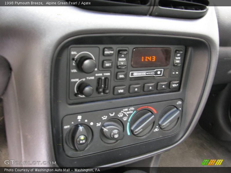 Alpine Green Pearl / Agate 1998 Plymouth Breeze