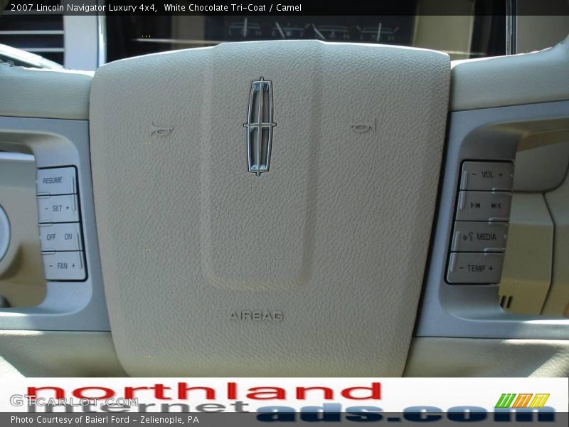 White Chocolate Tri-Coat / Camel 2007 Lincoln Navigator Luxury 4x4
