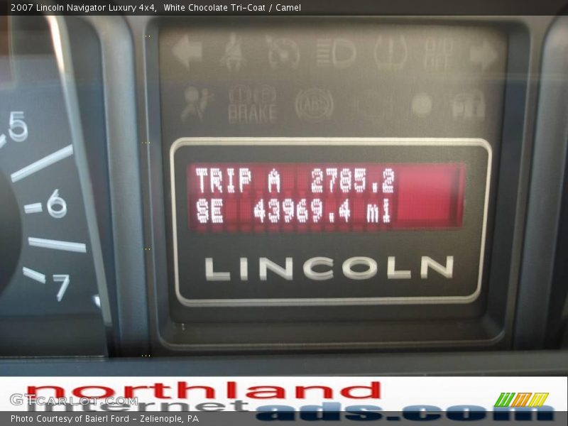 White Chocolate Tri-Coat / Camel 2007 Lincoln Navigator Luxury 4x4