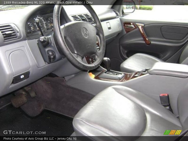 Black Opal Metallic / Grey 1999 Mercedes-Benz ML 320 4Matic