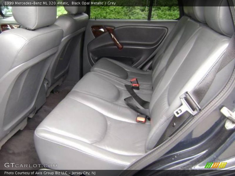 Black Opal Metallic / Grey 1999 Mercedes-Benz ML 320 4Matic