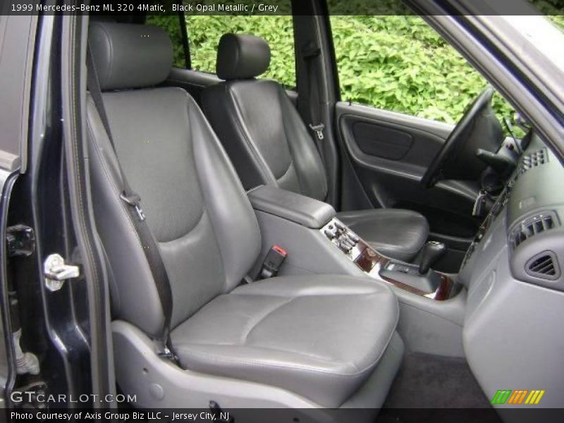 Black Opal Metallic / Grey 1999 Mercedes-Benz ML 320 4Matic