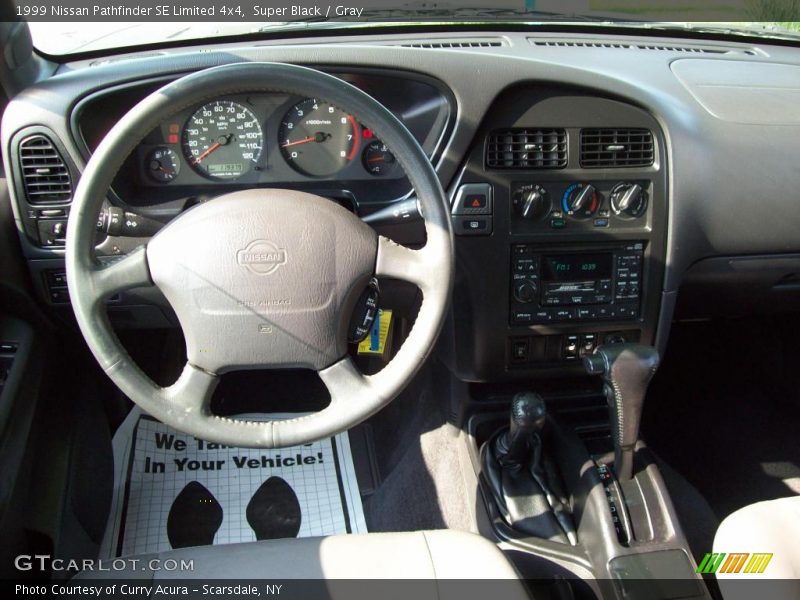 Super Black / Gray 1999 Nissan Pathfinder SE Limited 4x4