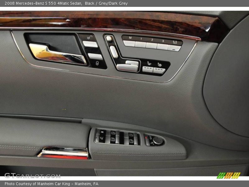 Black / Grey/Dark Grey 2008 Mercedes-Benz S 550 4Matic Sedan