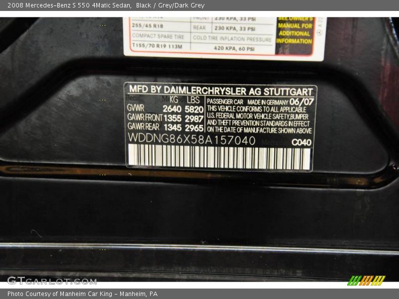 Black / Grey/Dark Grey 2008 Mercedes-Benz S 550 4Matic Sedan