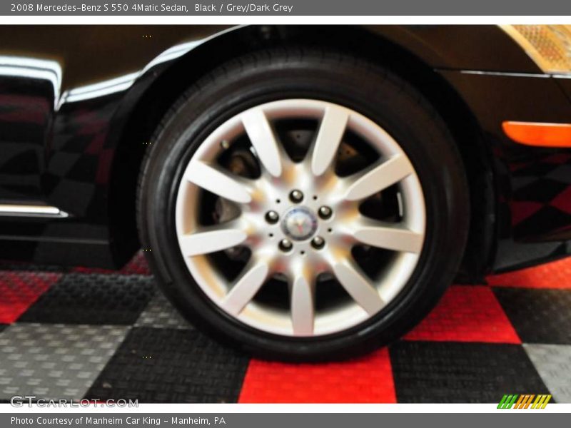Black / Grey/Dark Grey 2008 Mercedes-Benz S 550 4Matic Sedan