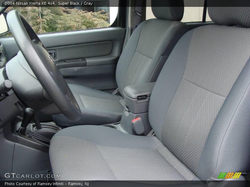 Super Black / Gray 2004 Nissan Xterra XE 4x4