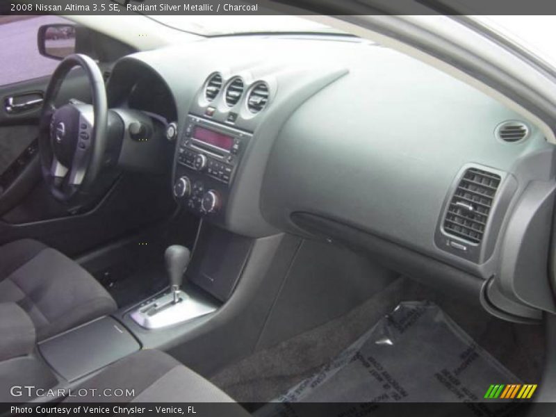 Radiant Silver Metallic / Charcoal 2008 Nissan Altima 3.5 SE