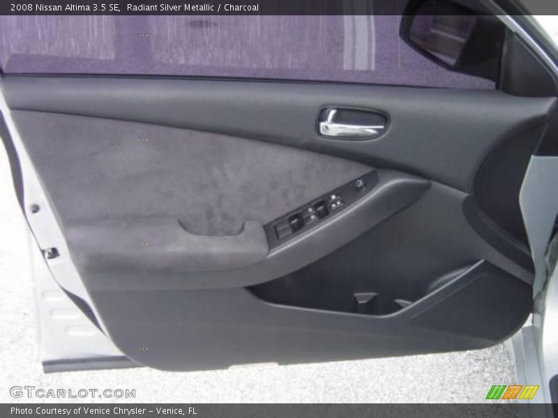 Radiant Silver Metallic / Charcoal 2008 Nissan Altima 3.5 SE