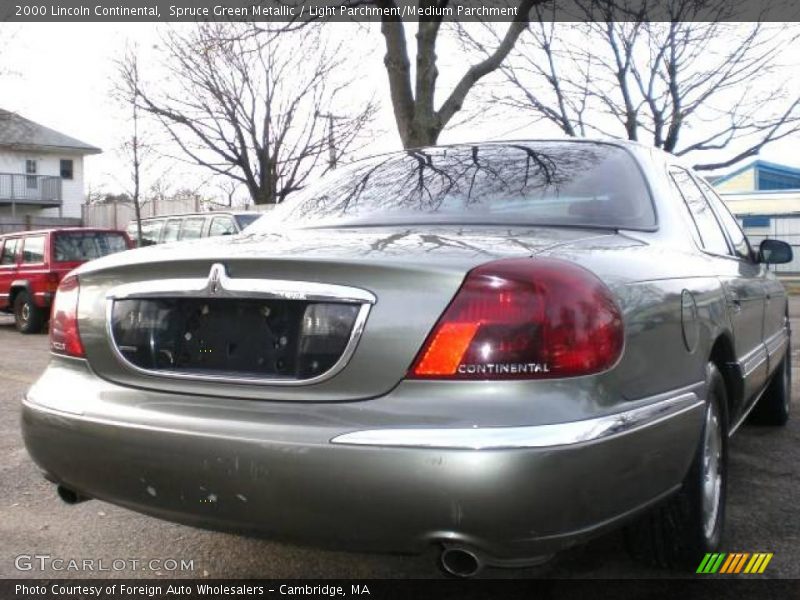 Spruce Green Metallic / Light Parchment/Medium Parchment 2000 Lincoln Continental
