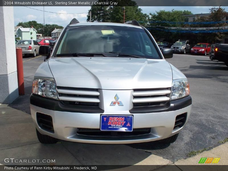 Sterling Silver Metallic / Charcoal Gray 2004 Mitsubishi Endeavor LS