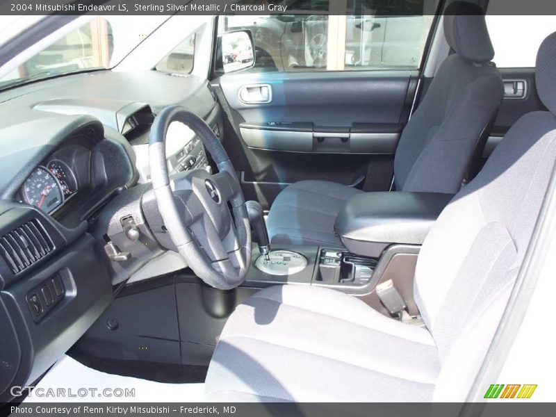 Sterling Silver Metallic / Charcoal Gray 2004 Mitsubishi Endeavor LS