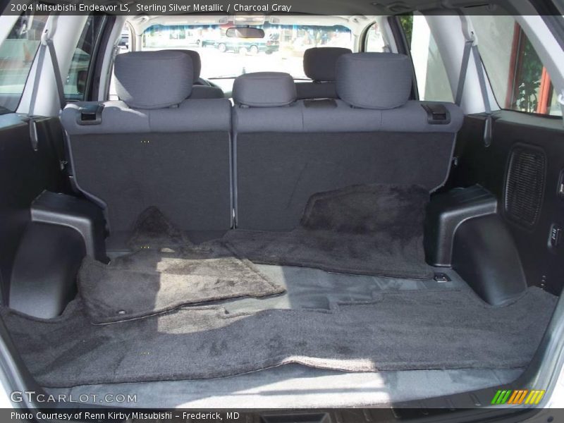 Sterling Silver Metallic / Charcoal Gray 2004 Mitsubishi Endeavor LS