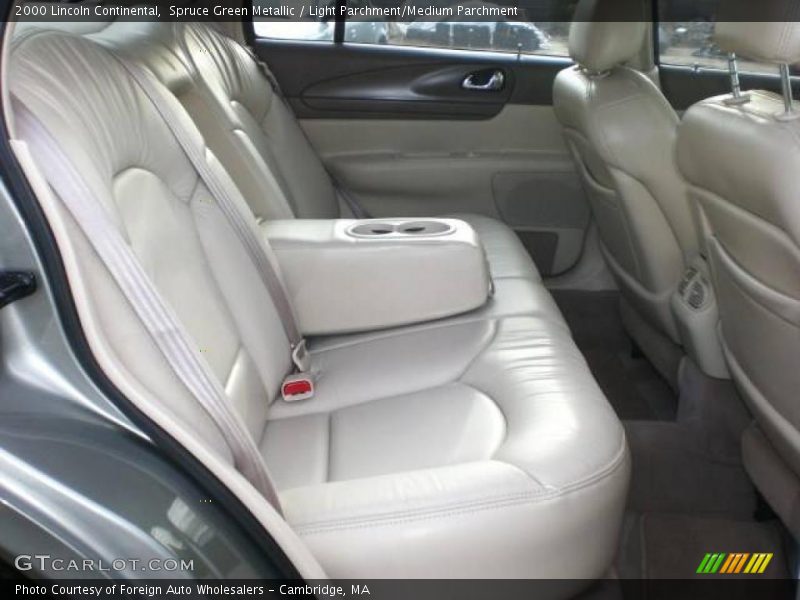 Spruce Green Metallic / Light Parchment/Medium Parchment 2000 Lincoln Continental