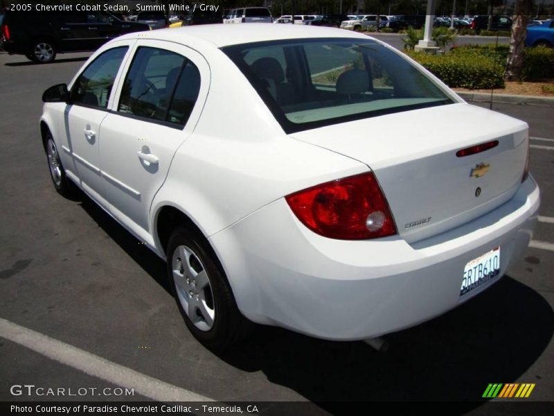 Summit White / Gray 2005 Chevrolet Cobalt Sedan