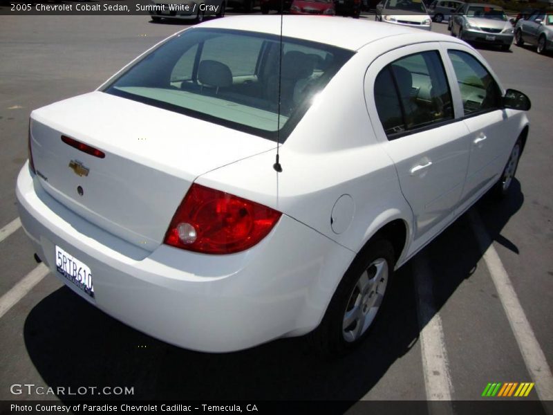 Summit White / Gray 2005 Chevrolet Cobalt Sedan