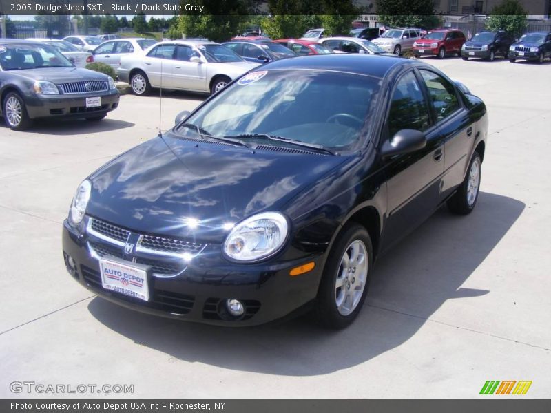 Black / Dark Slate Gray 2005 Dodge Neon SXT