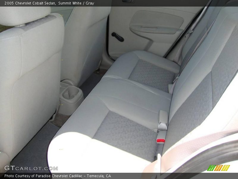 Summit White / Gray 2005 Chevrolet Cobalt Sedan
