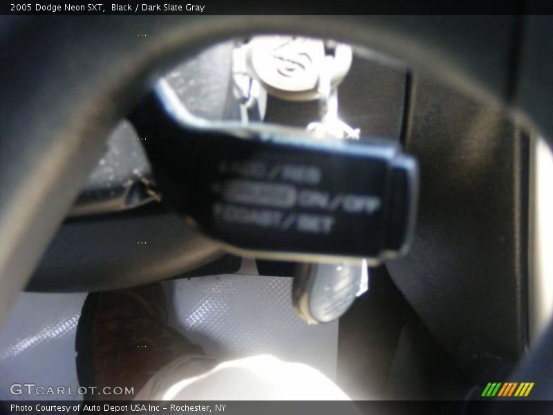 Black / Dark Slate Gray 2005 Dodge Neon SXT